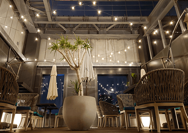 20F ルーフトップバー 20F Roof Top Bar