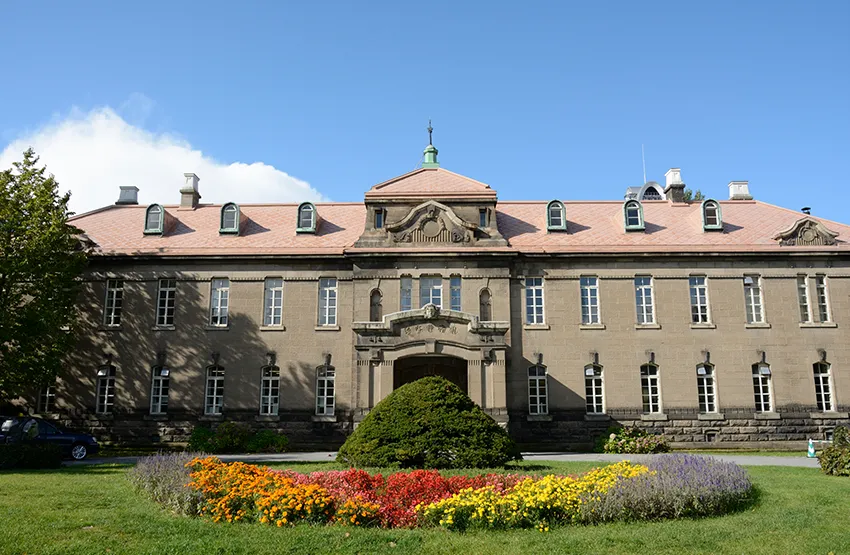 Shiryokan（Former Sapporo Court of Appeals）